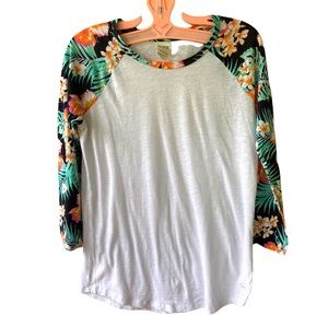 VS PINK Tropical Sleeve Tee